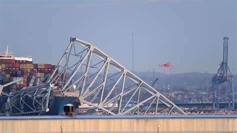key bridge hit by cargo ship